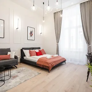 https://d20-boutique-apartments-best-location-by-bqa-budapest.inbudapesthotels.com
